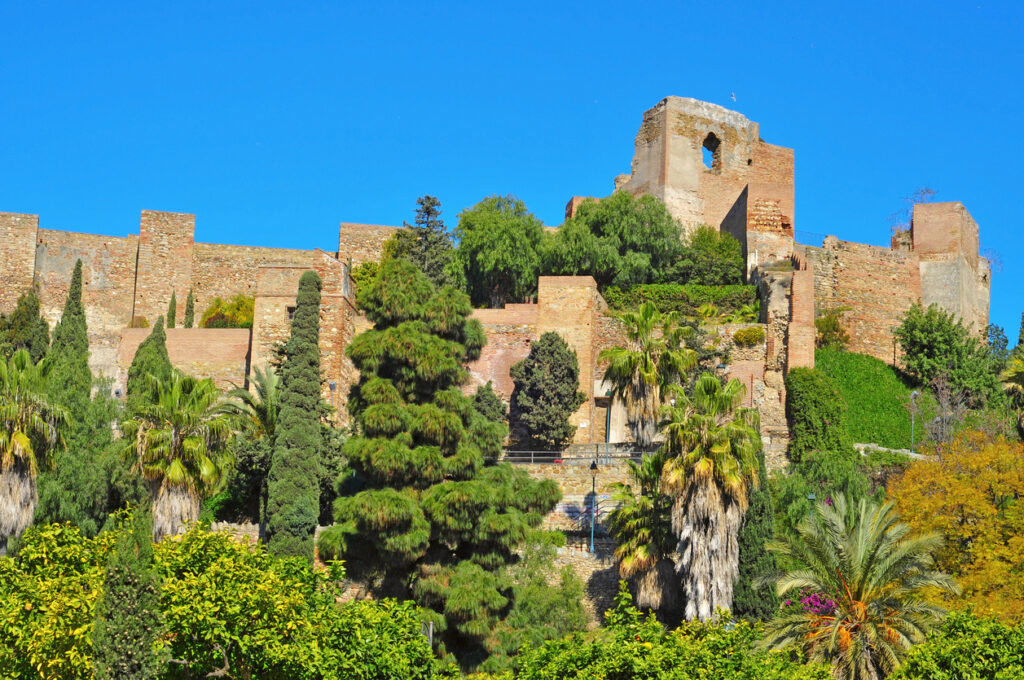 Blick auf die Sehenswürdigkeit Alcazaba von Málaga