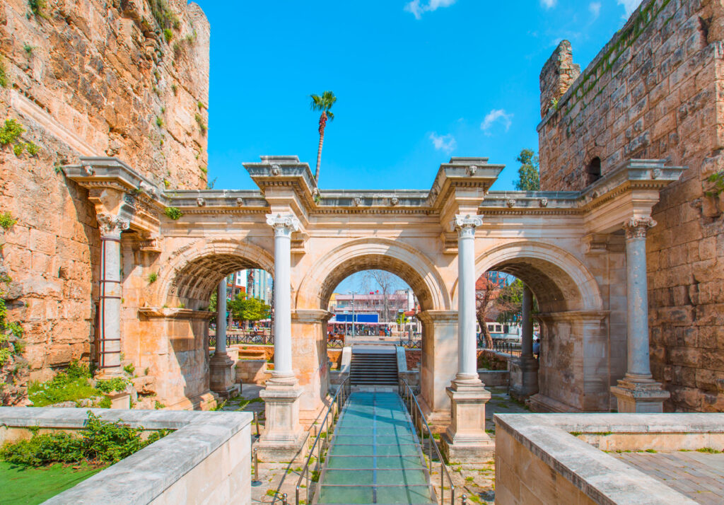 Hadrianstor, eine Sehenswürdigkeit in Antalya