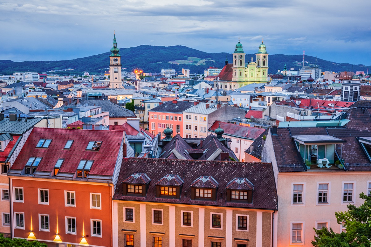 Blick über die Dächer und Sehenswürdigkeiten von Linz