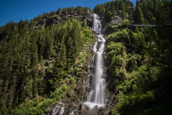 Blick auf den Stuibenfall Wasserfall in Österreich.